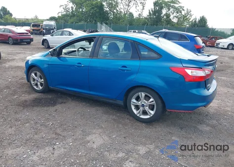 2014 Ford Focus Se z USA, uszkodzony, nr VIN 1FADP3F22EL387914